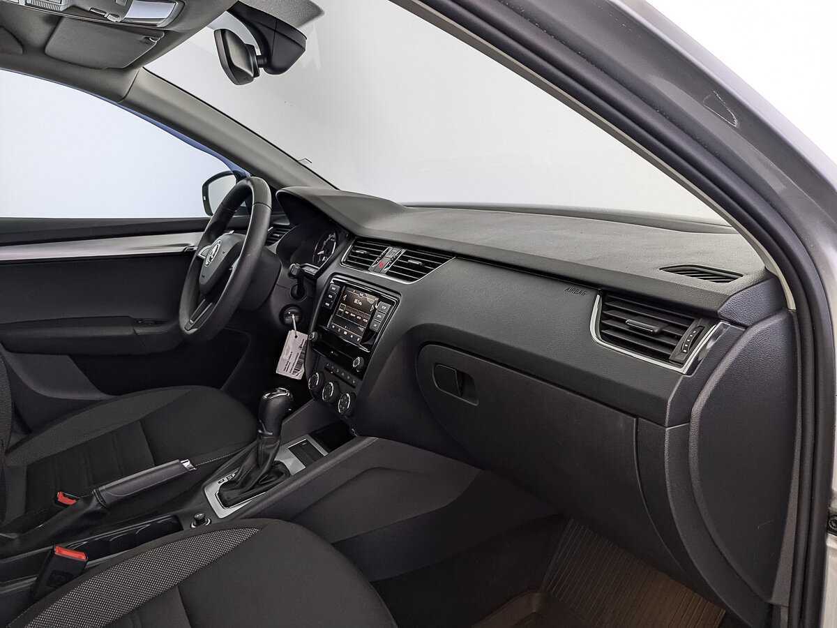 Шкода Октавия б/у, 2018, Роботизированная. Фото: #12