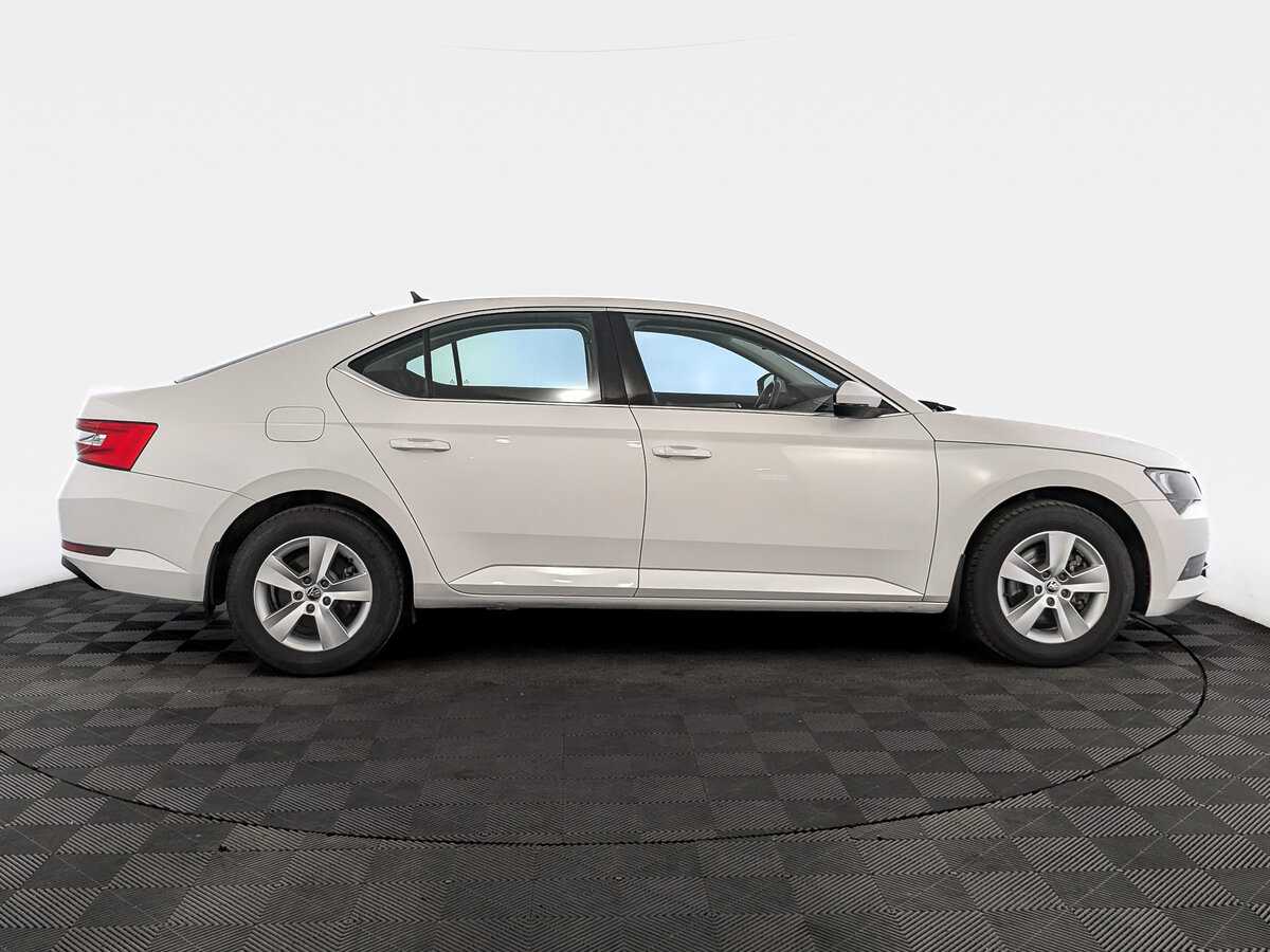 Шкода Суперб б/у, 2017, Роботизированная. Фото: #3