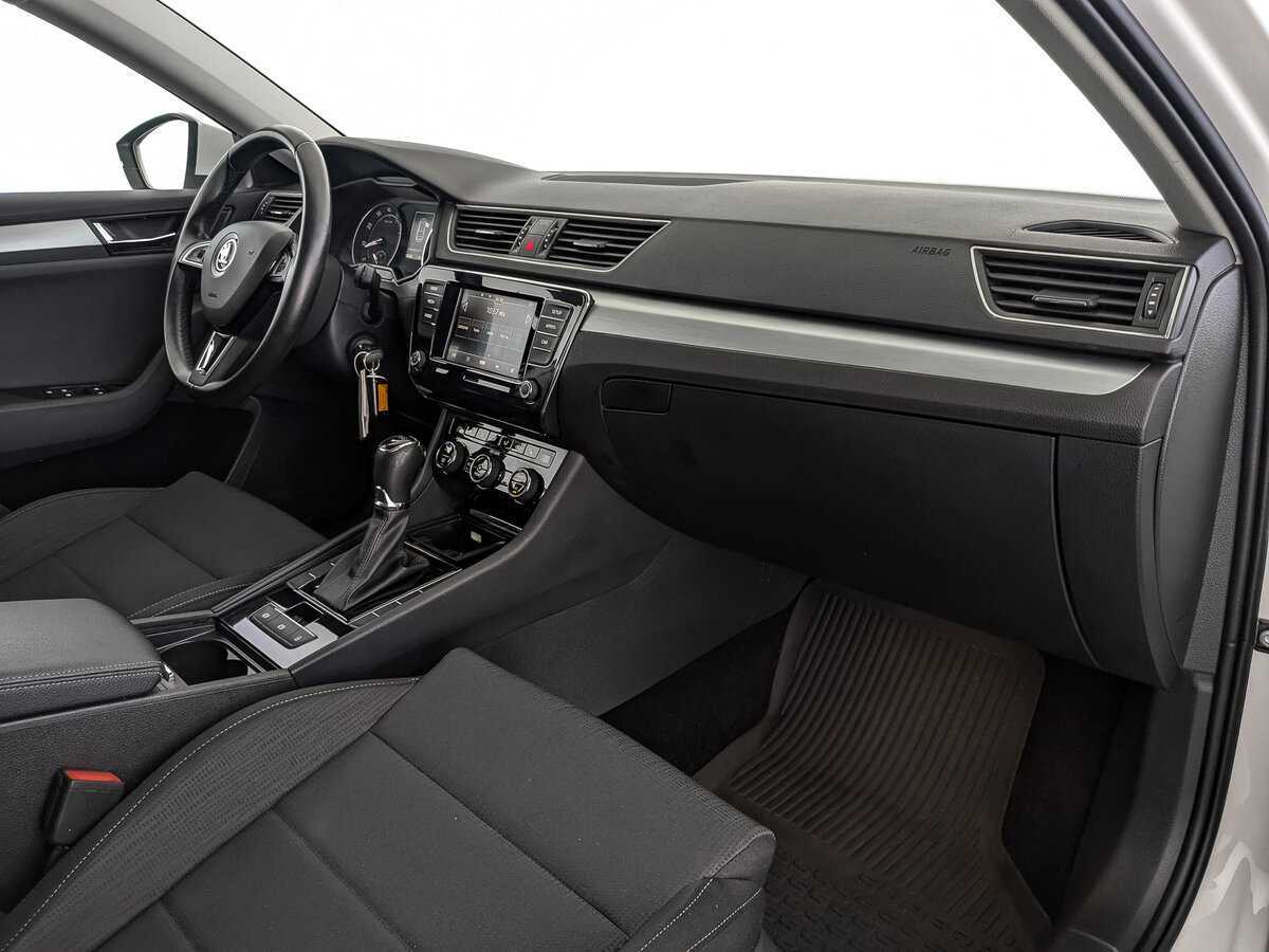 Шкода Суперб б/у, 2017, Роботизированная. Фото: #10