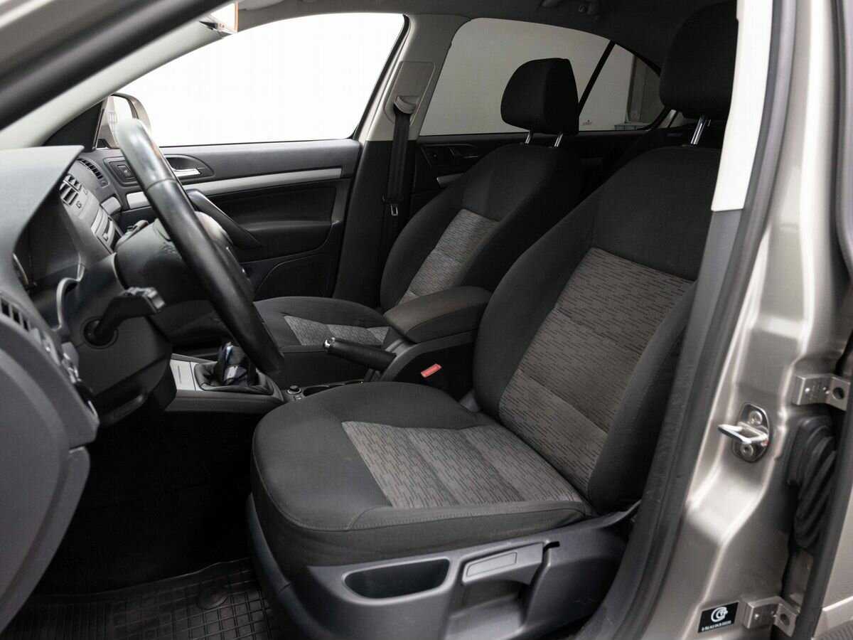 Шкода Октавия б/у, 2012, Механическая. Фото: #8