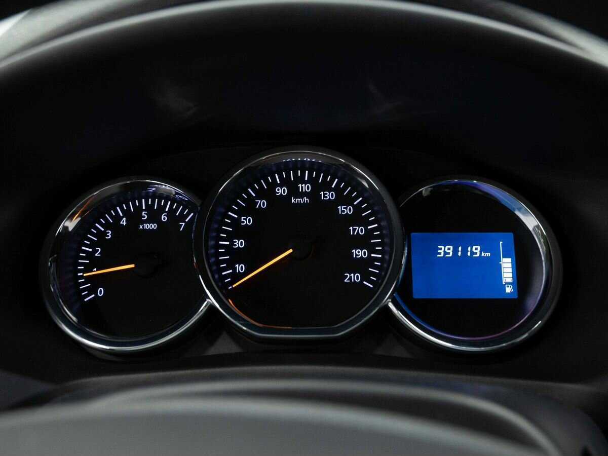 Рено Логан б/у, 2018, Механическая. Фото: #17