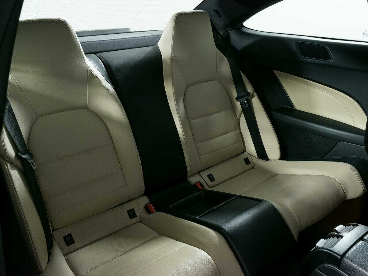 Мерседес-Бенц Ц-Класс б/у, 2012, Автоматическая. Фото: #10