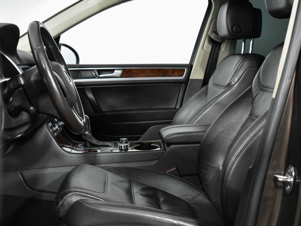 Фольксваген Туарег б/у, 2013, Автоматическая. Фото: #12