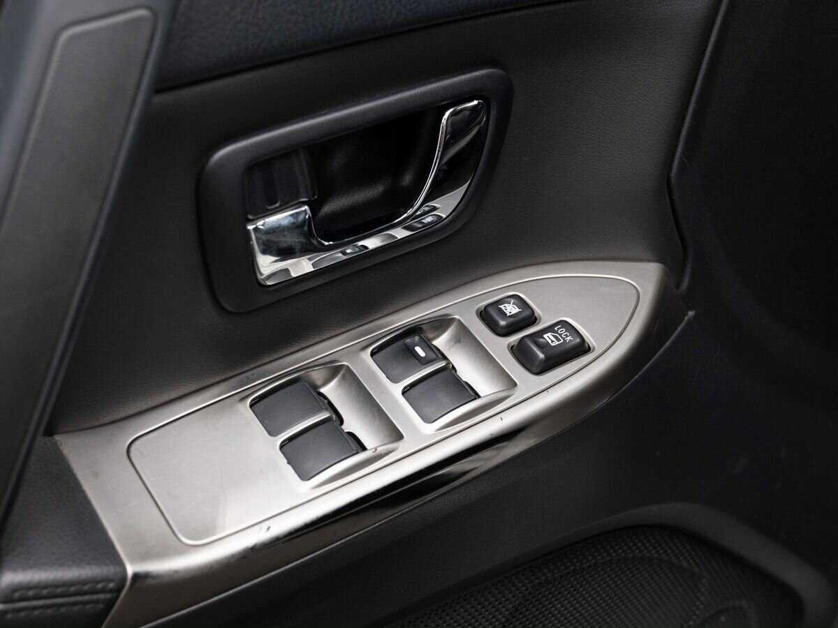 Митсубиши Паджеро б/у, 2013, Автоматическая. Фото: #18