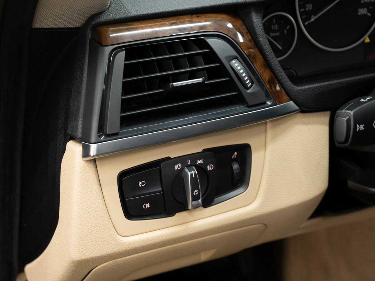 БМВ 3 серии б/у, 2013, Автоматическая. Фото: #18