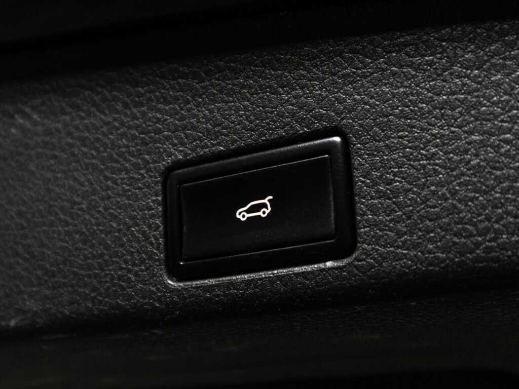 Фольксваген Туарег б/у, 2012, Автоматическая. Фото: #14