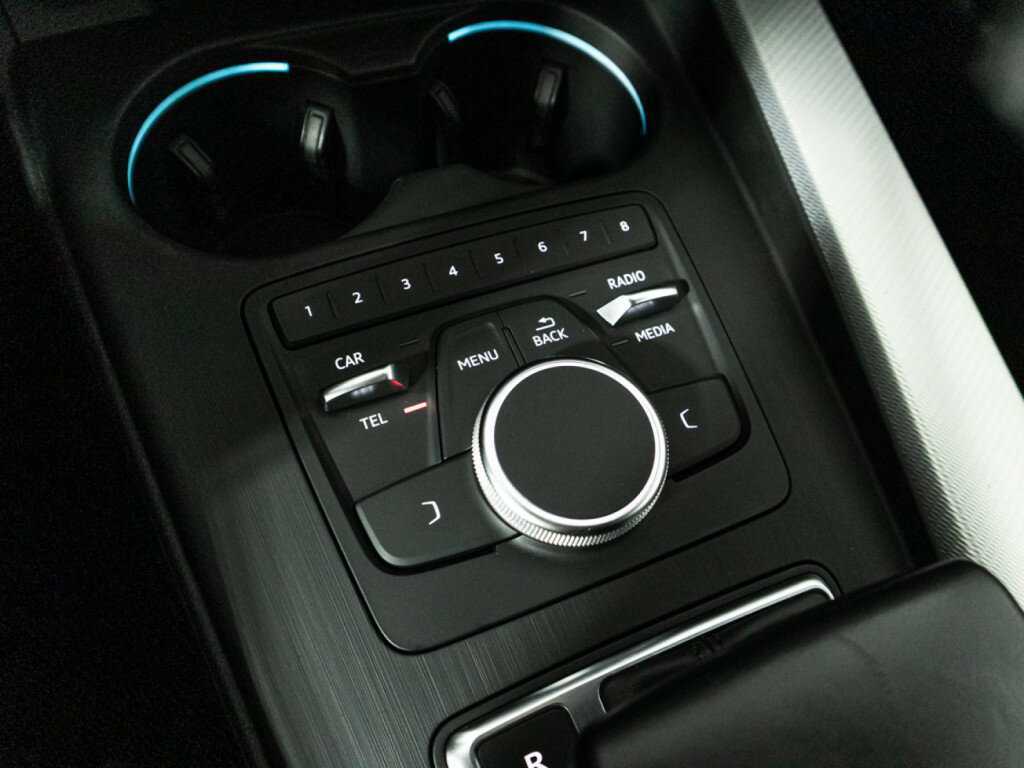 Ауди А4 б/у, 2019, Роботизированная. Фото: #17