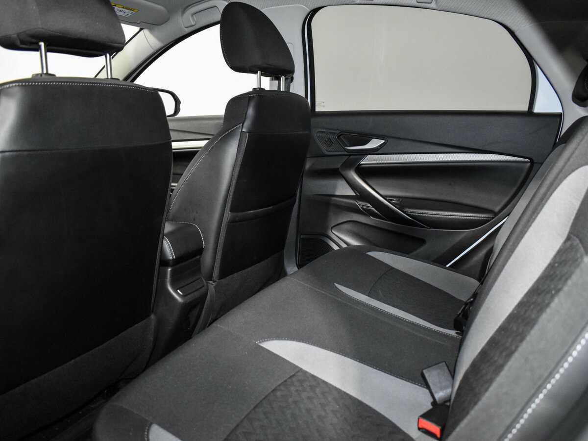 Лада (ВАЗ) Веста б/у, 2023, Механическая. Фото: #10