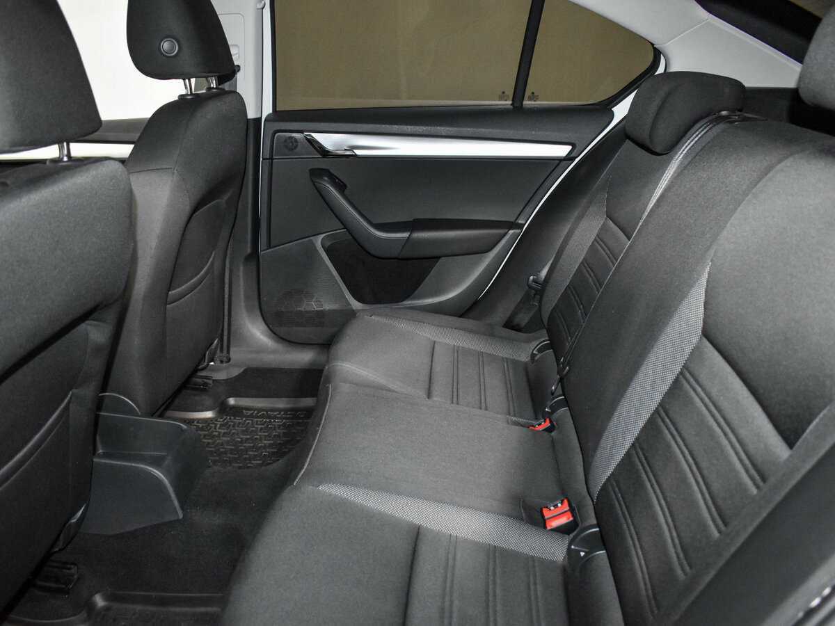 Шкода Октавия б/у, 2018, Роботизированная. Фото: #10