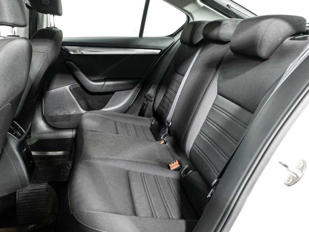 Шкода Октавия б/у, 2020, Роботизированная. Фото: #9