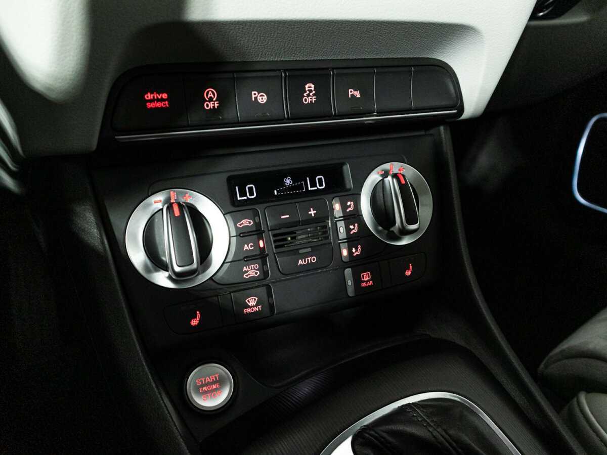 Ауди К3 б/у, 2012, Роботизированная. Фото: #17