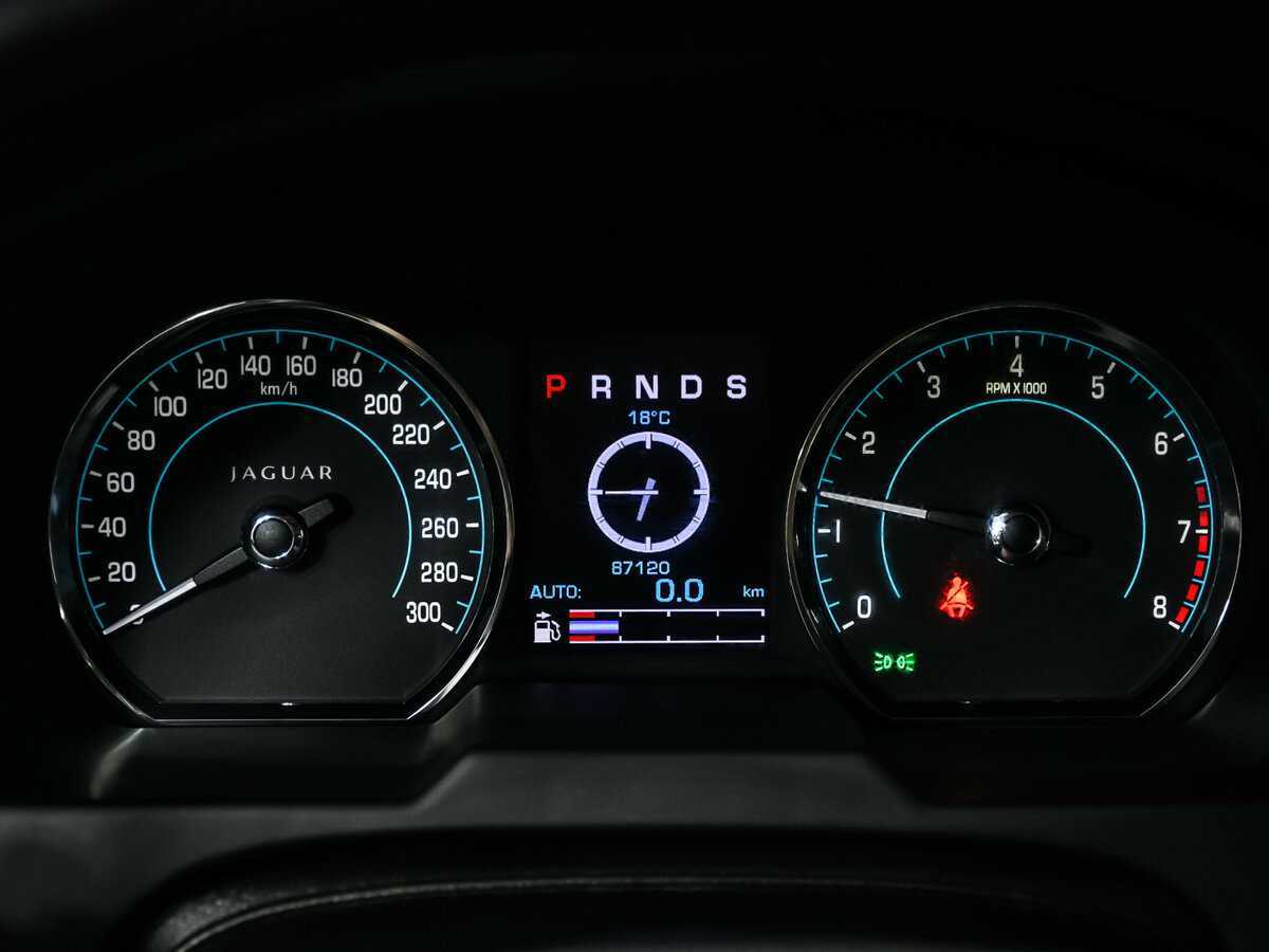 Ягуар ИксФ б/у, 2013, Автоматическая. Фото: #9