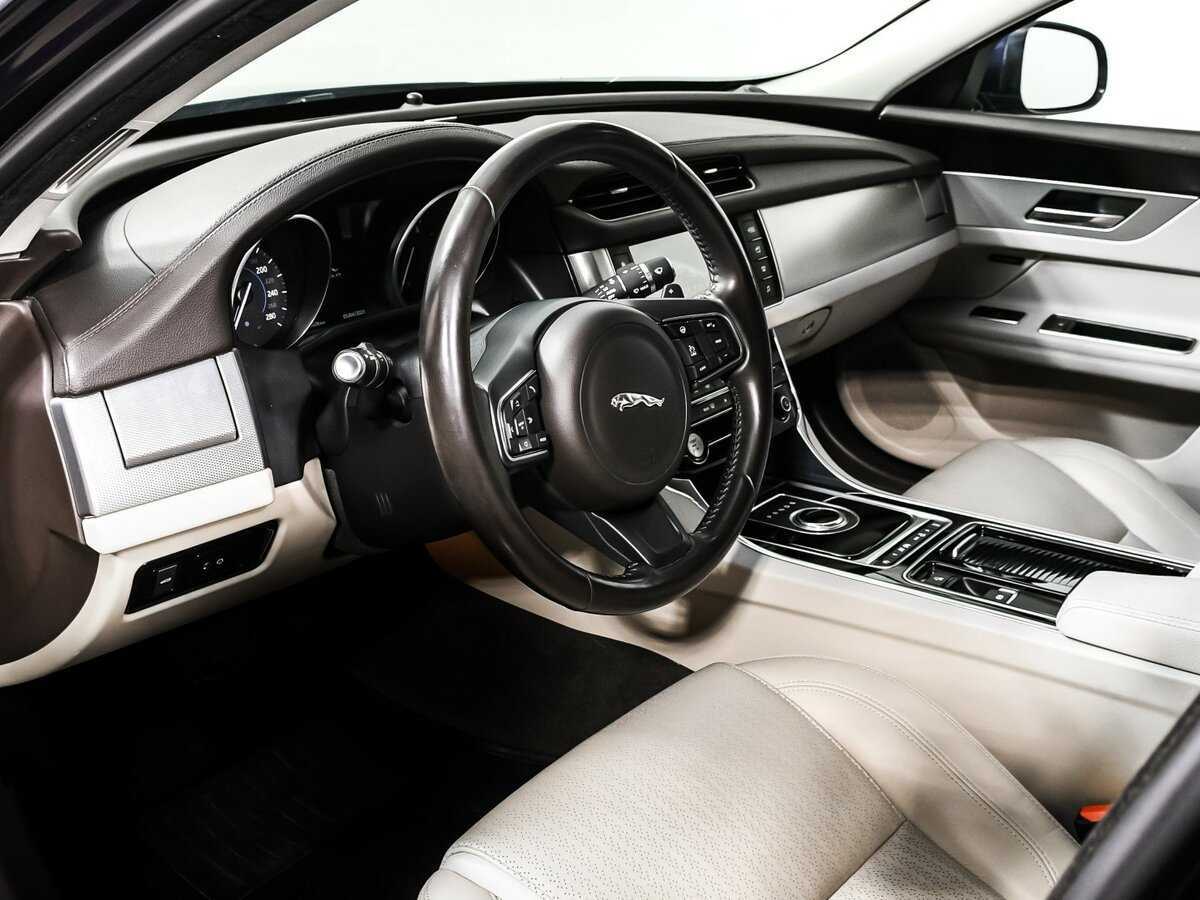 Ягуар ИксФ б/у, 2016, Автоматическая. Фото: #11