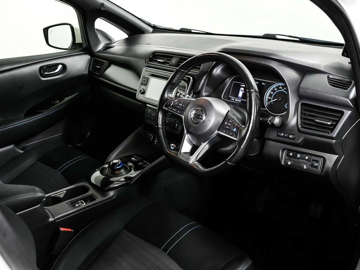 Ниссан Лиф б/у, 2017, Автоматическая. Фото: #8