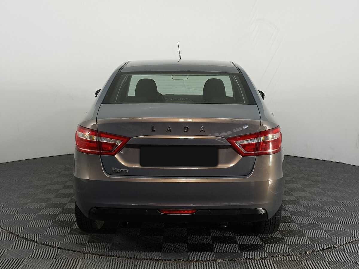 Лада (ВАЗ) Веста б/у, 2017, Механическая. Фото: #4
