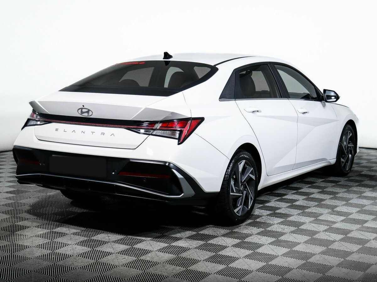 Хендай Елантра б/у, 2023, Вариатор. Фото: #4