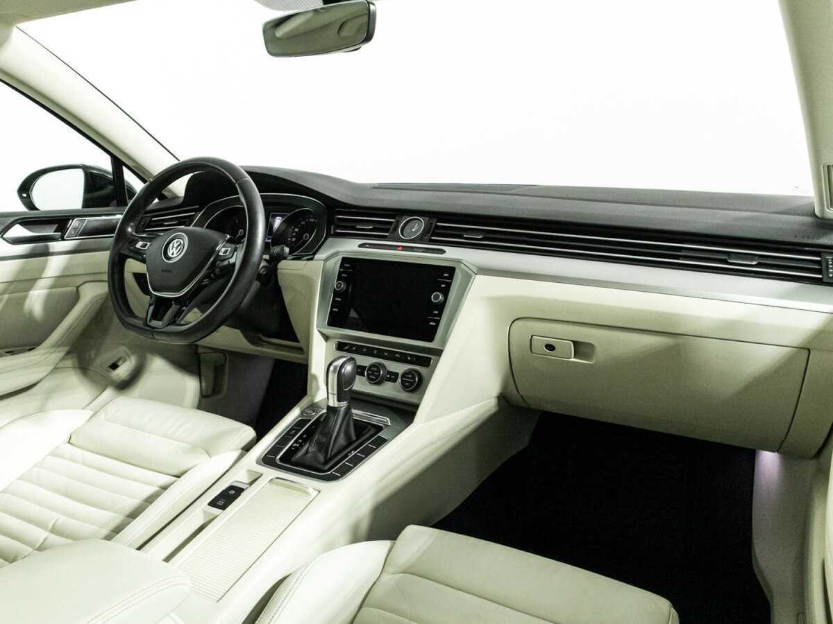 Фольксваген Пассат б/у, 2018, Роботизированная. Фото: #8