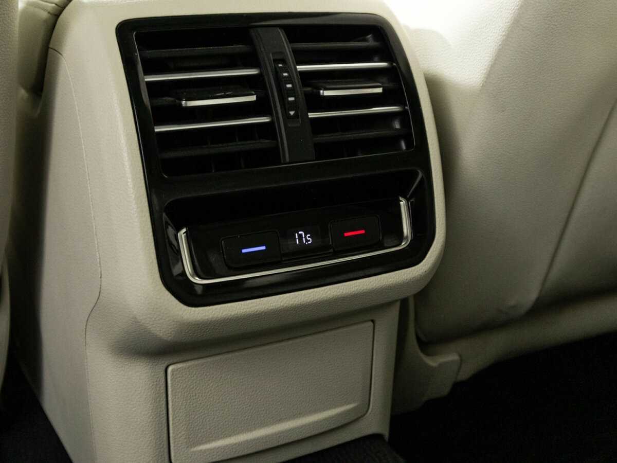 Фольксваген Пассат б/у, 2018, Роботизированная. Фото: #16