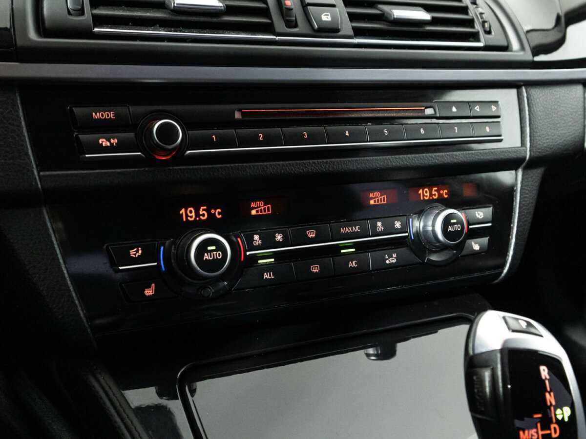 БМВ 5 серии б/у, 2012, Автоматическая. Фото: #18