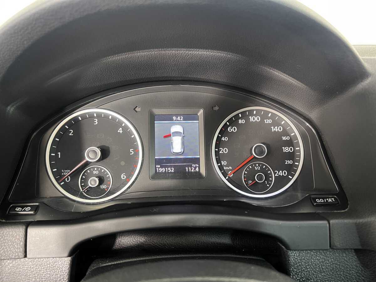 Фольксваген Тигуан б/у, 2013, Автоматическая. Фото: #12