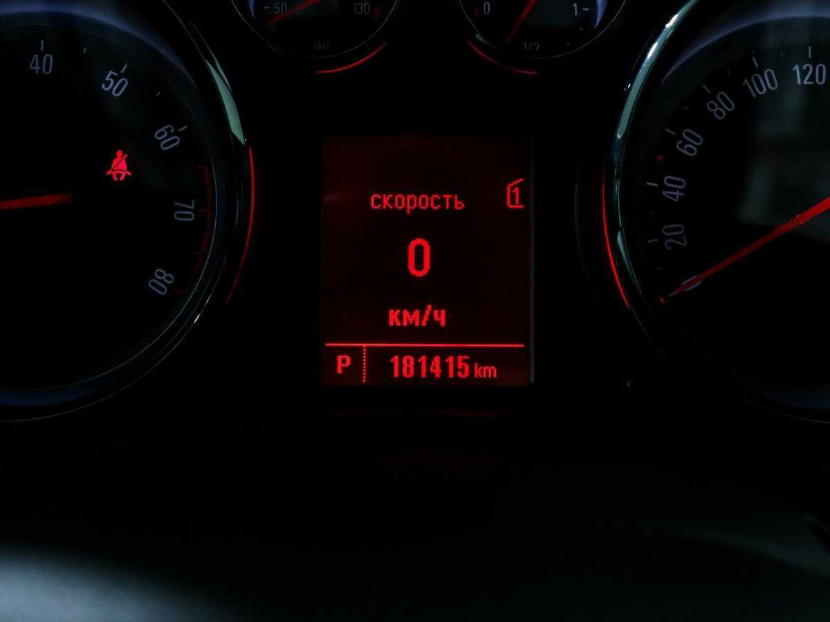 Опель Астра б/у, 2013, Автоматическая. Фото: #6