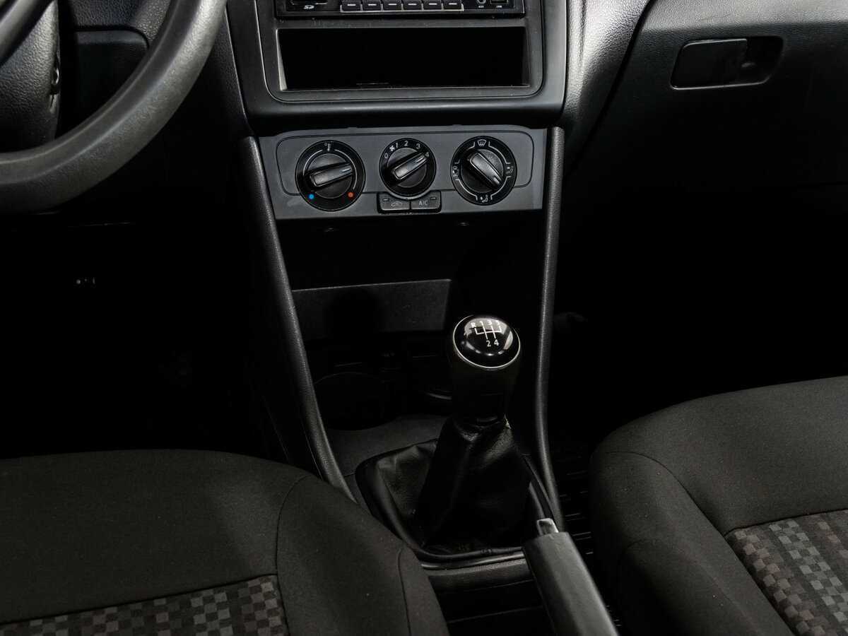 Фольксваген Поло б/у, 2018, Механическая. Фото: #9