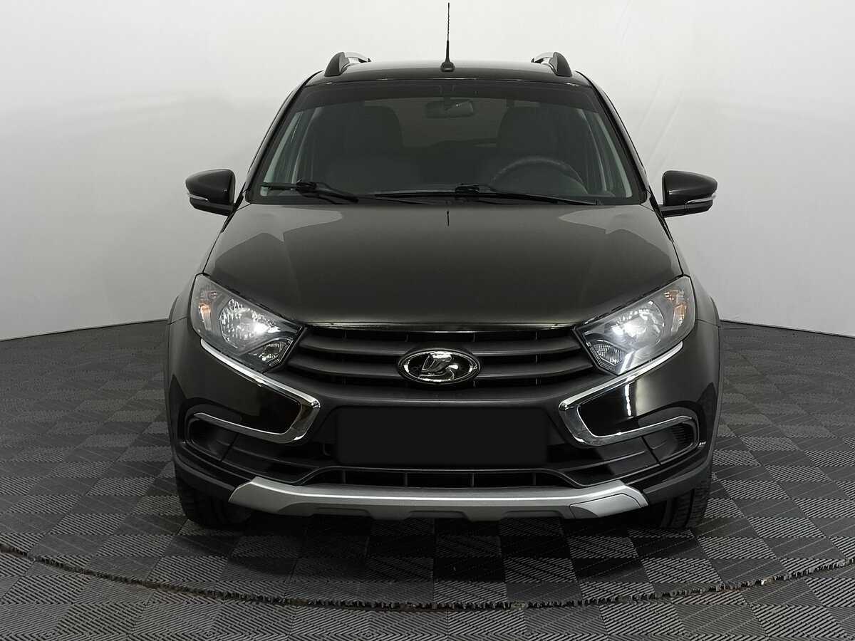 Лада (ВАЗ) Гранта б/у, 2023, Механическая. Фото: #1