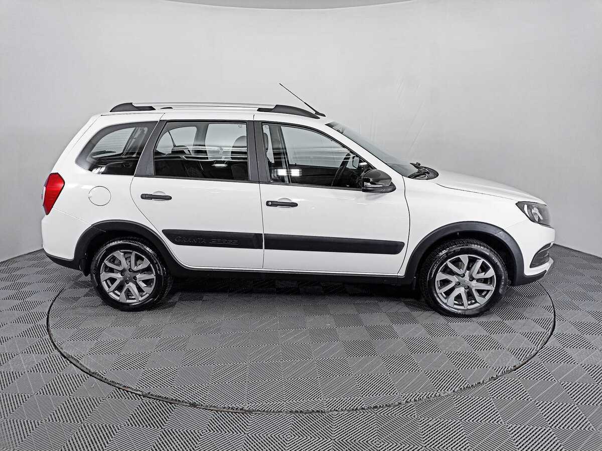 Лада (ВАЗ) Гранта б/у, 2023, Механическая. Фото: #3