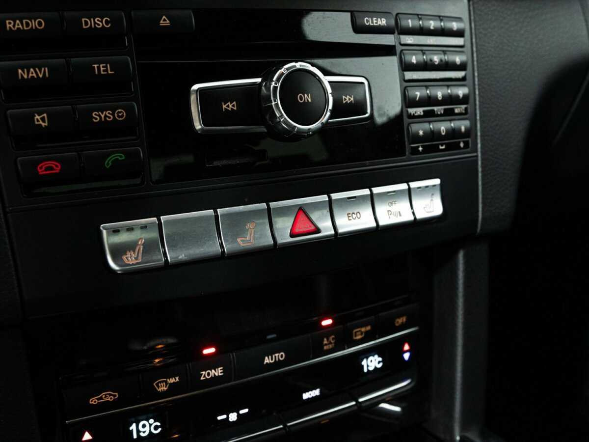 Мерседес-Бенц Е-Класс б/у, 2013, Автоматическая. Фото: #16