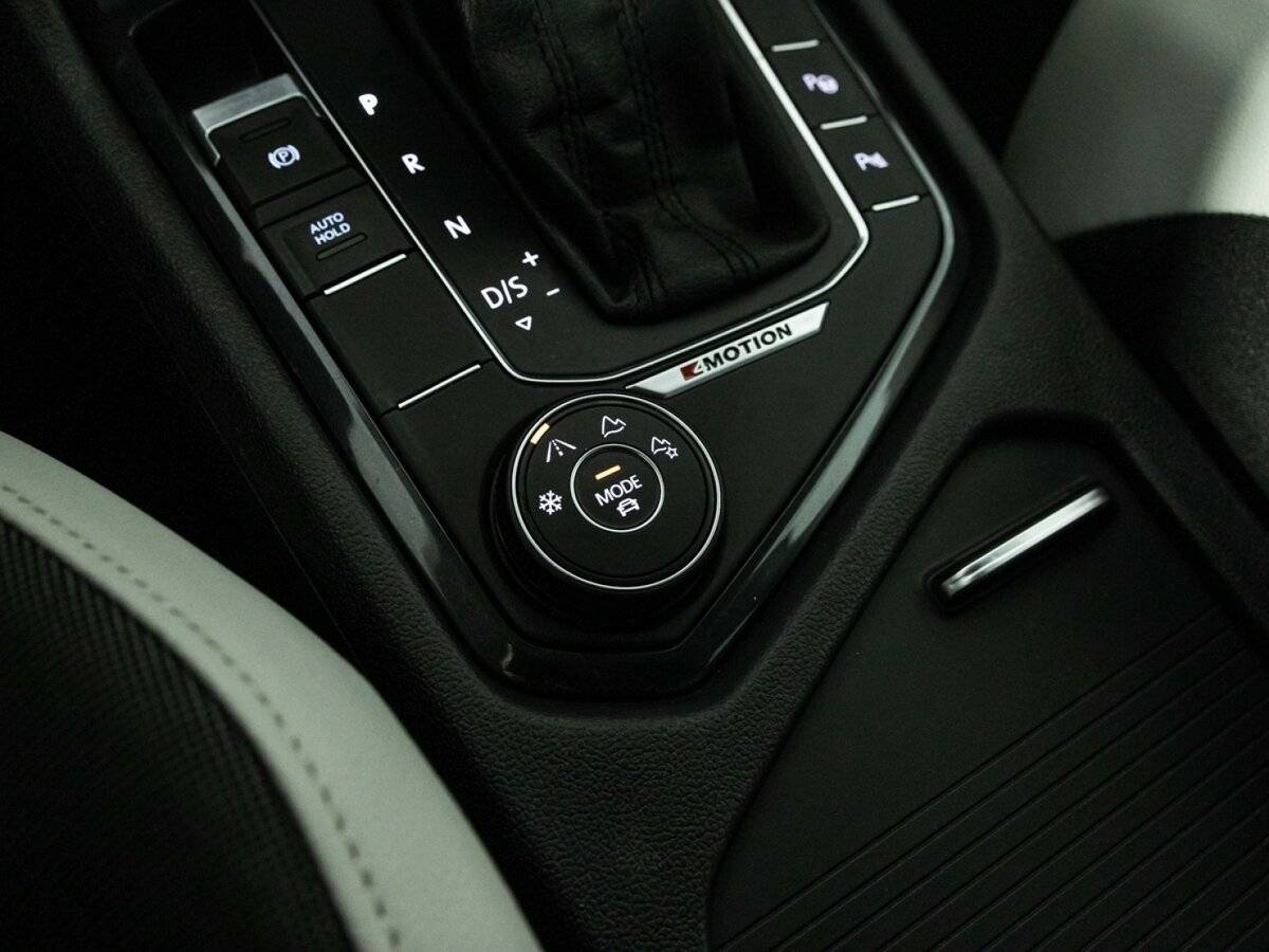 Фольксваген Тигуан б/у, 2018, Роботизированная. Фото: #18