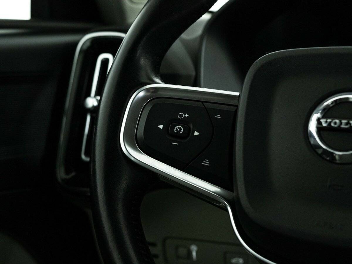 Вольво ИксЦ40 б/у, 2018, Автоматическая. Фото: #20