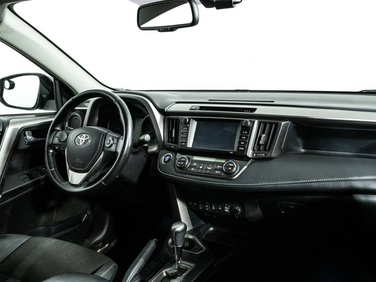 Тойота Рав4 б/у, 2018, Автоматическая. Фото: #8