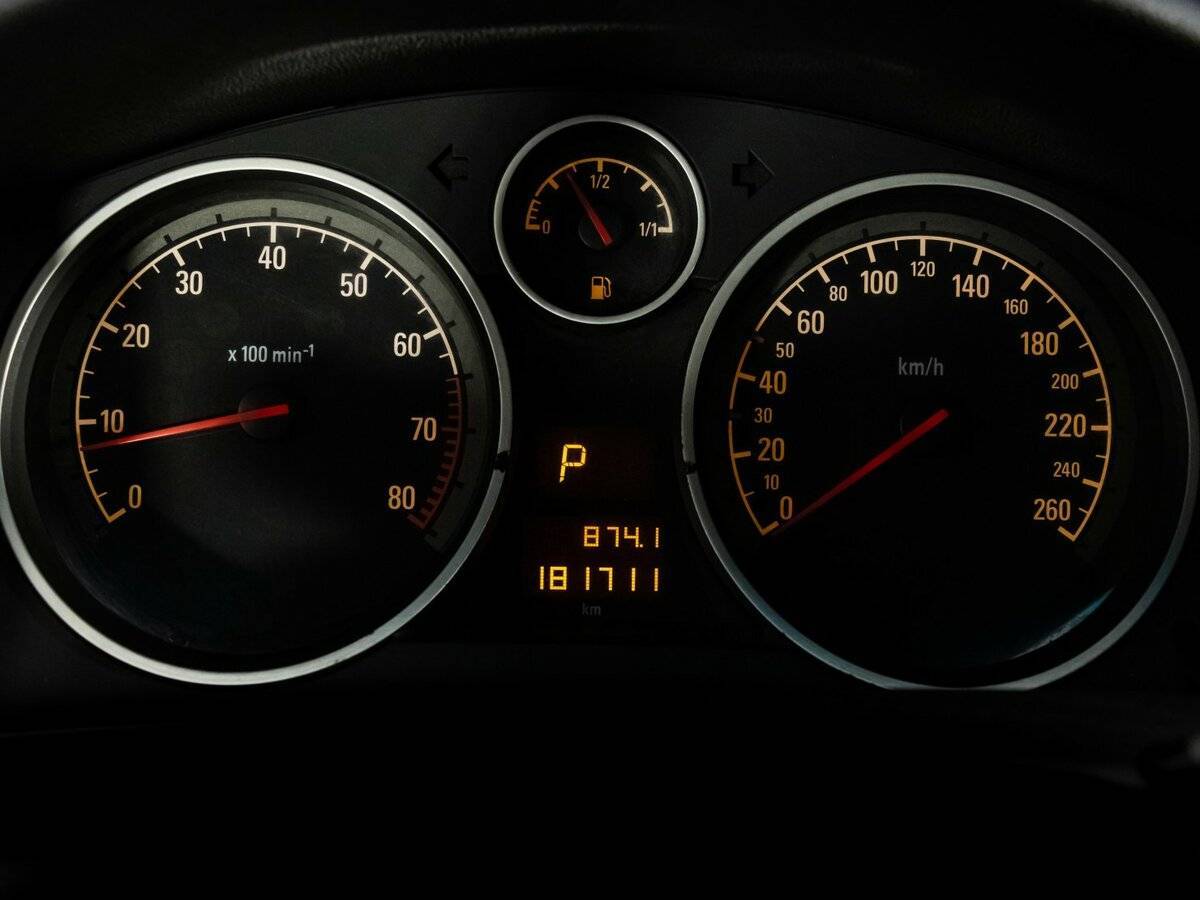 Опель Астра б/у, 2014, Автоматическая. Фото: #18