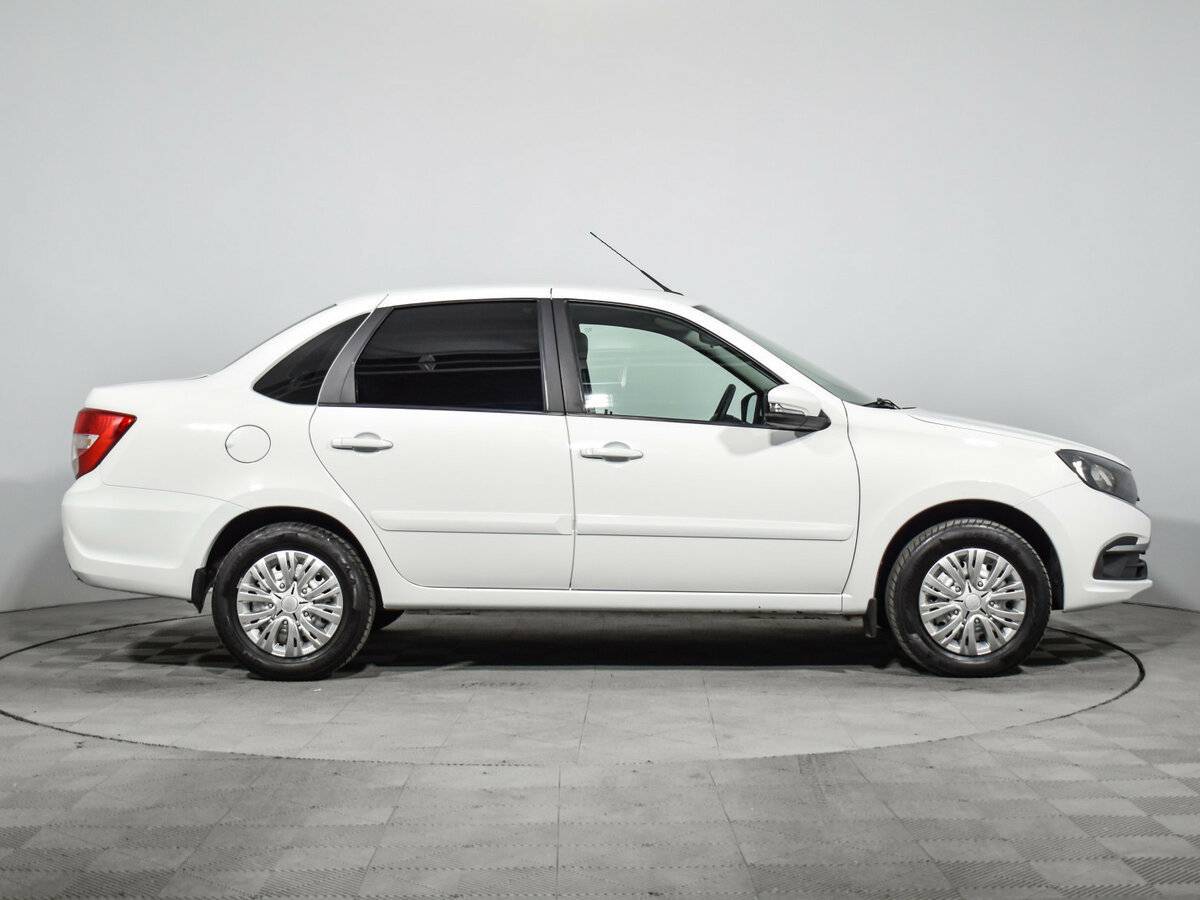 Лада (ВАЗ) Гранта б/у, 2020, Механическая. Фото: #3