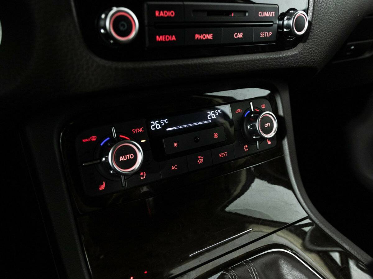 Фольксваген Туарег б/у, 2013, Автоматическая. Фото: #19