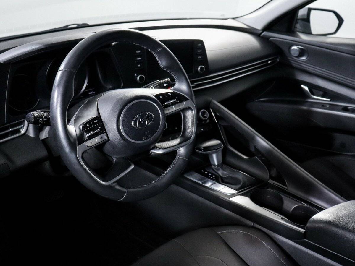 Хендай Елантра б/у, 2021, Автоматическая. Фото: #9