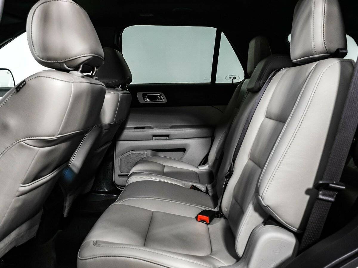 Форд Експлорер б/у, 2012, Автоматическая. Фото: #12