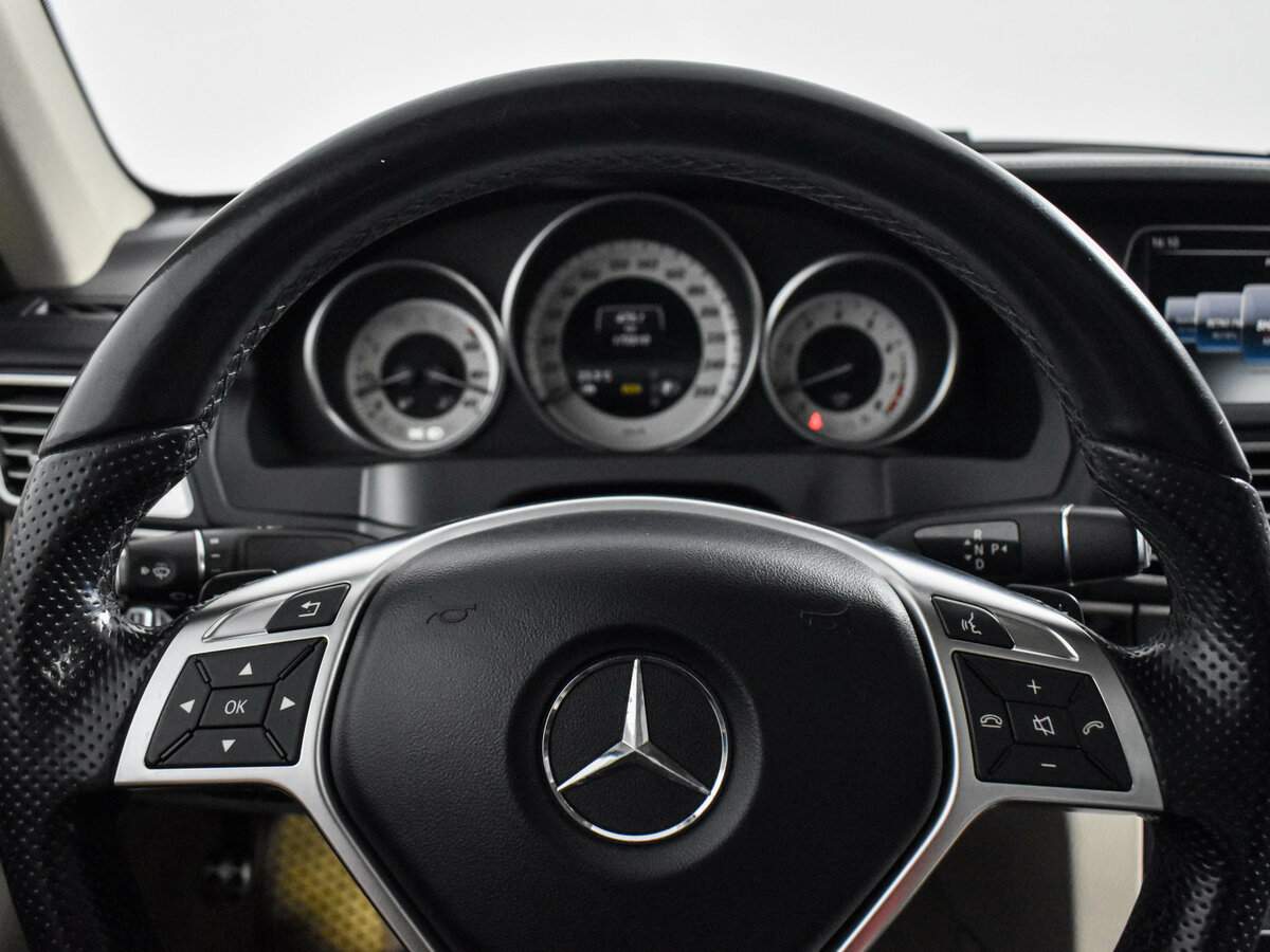 Мерседес-Бенц Е-Класс б/у, 2015, Автоматическая. Фото: #18