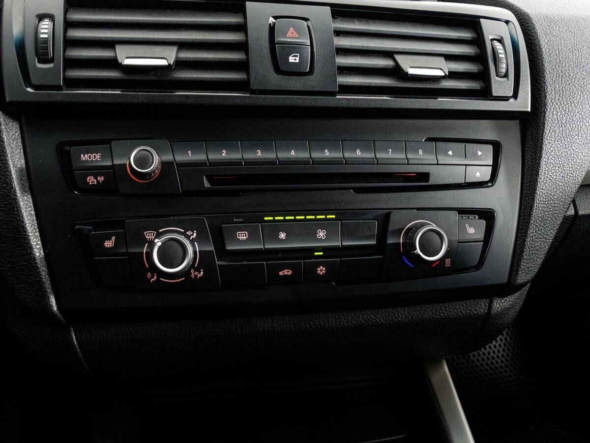 БМВ 1 серии б/у, 2012, Автоматическая. Фото: #13