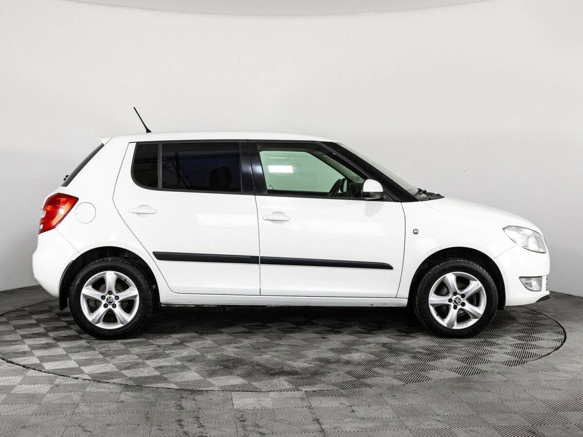 Шкода Фабия б/у, 2013, Автоматическая. Фото: #3