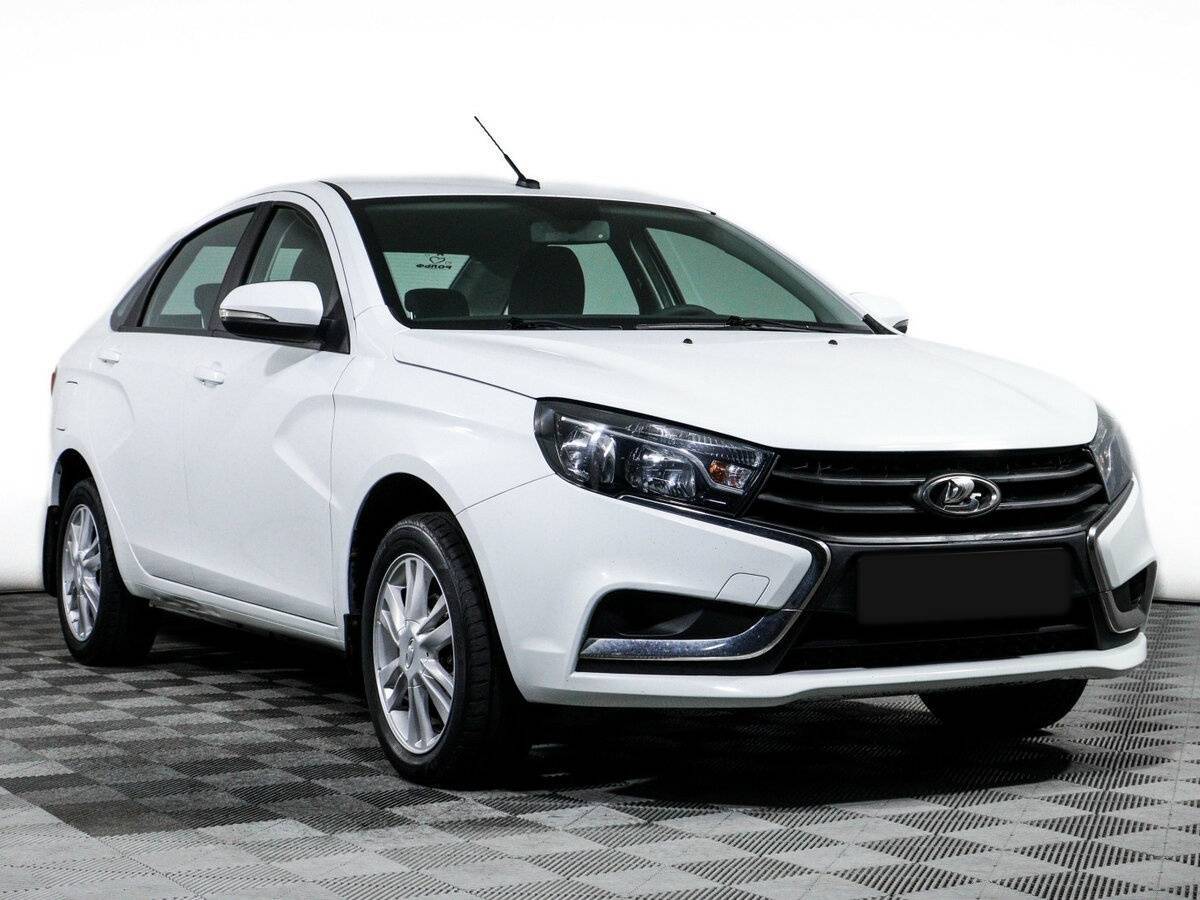 Лада (ВАЗ) Веста б/у, 2018, Механическая. Фото: #2