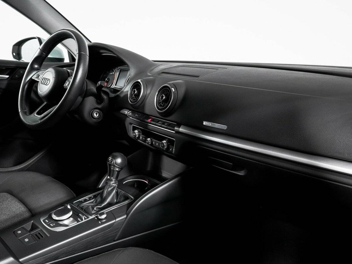 Ауди А3 б/у, 2017, Роботизированная. Фото: #8