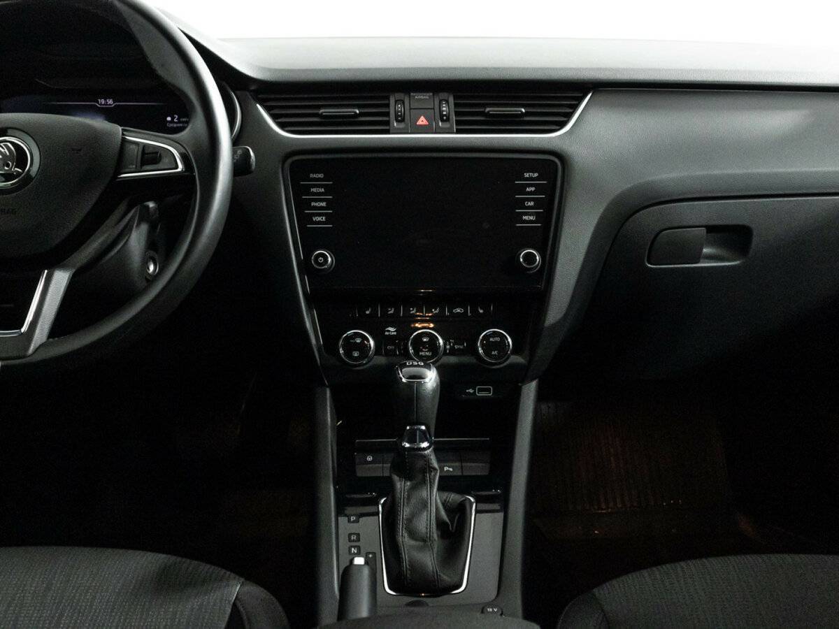 Шкода Октавия б/у, 2018, Роботизированная. Фото: #13