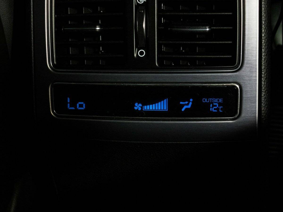 Хендай Экус б/у, 2015, Автоматическая. Фото: #23