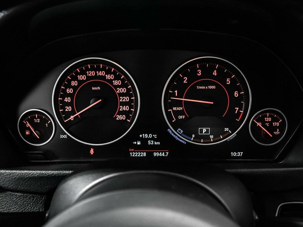 БМВ 3 серии б/у, 2016, Автоматическая. Фото: #9