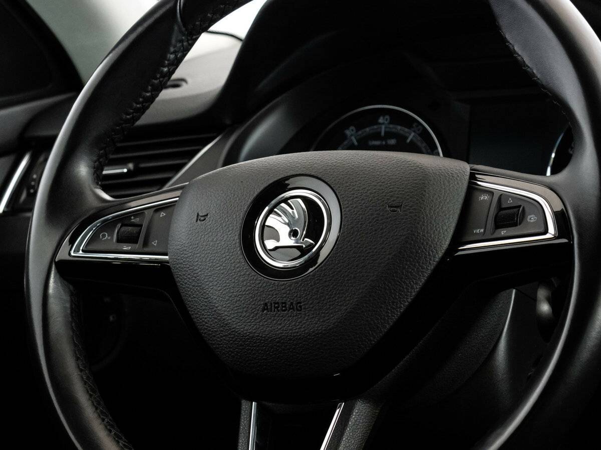 Шкода Октавия б/у, 2018, Роботизированная. Фото: #12