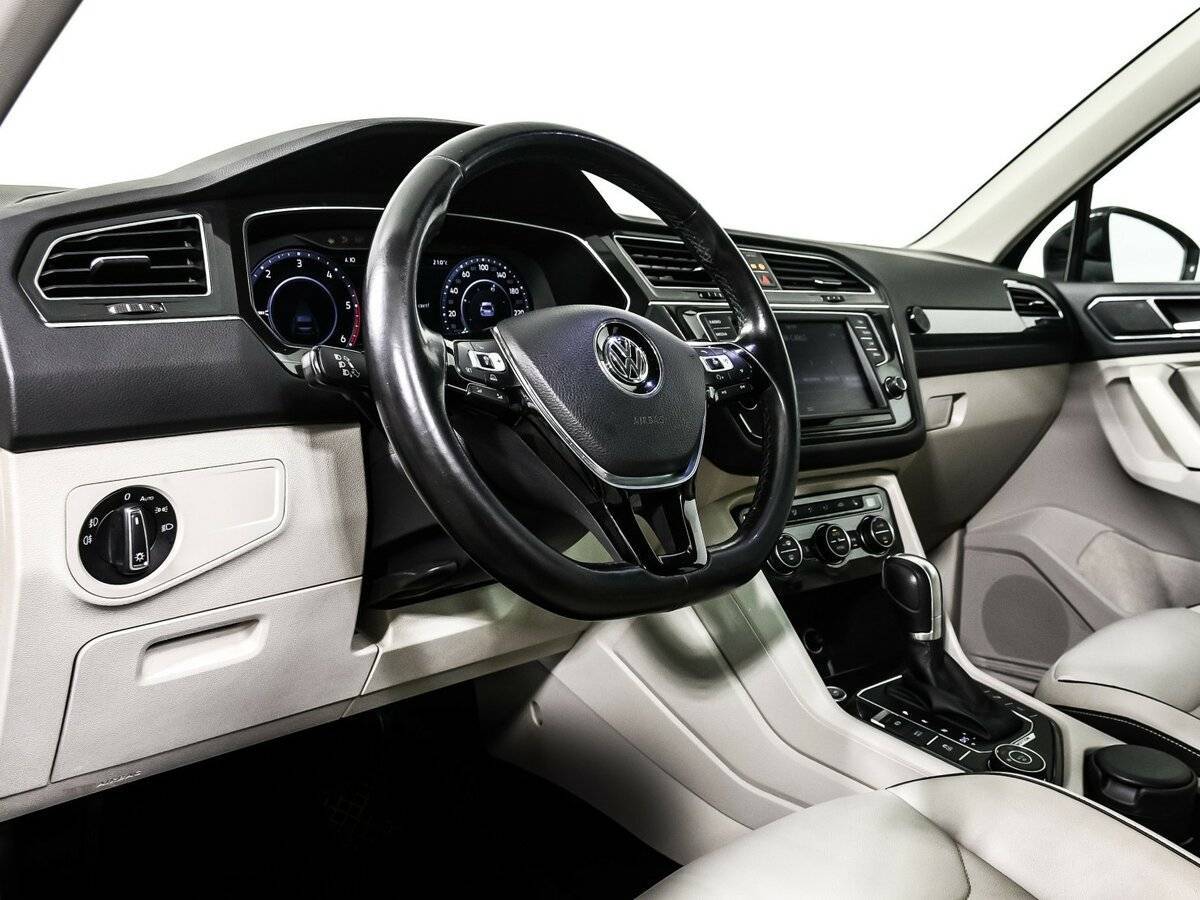 Фольксваген Тигуан б/у, 2017, Роботизированная. Фото: #12