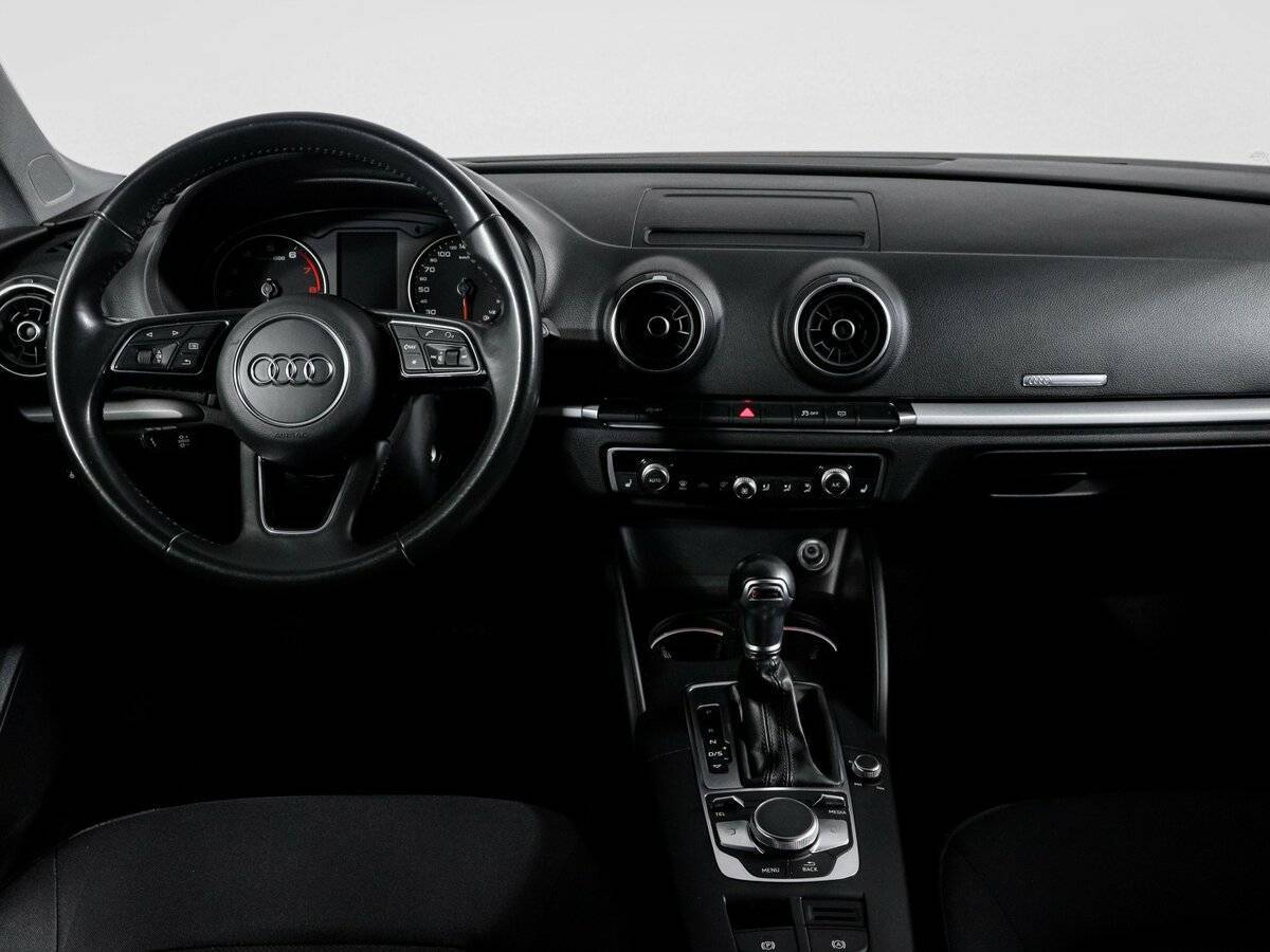 Ауди А3 б/у, 2018, Роботизированная. Фото: #11