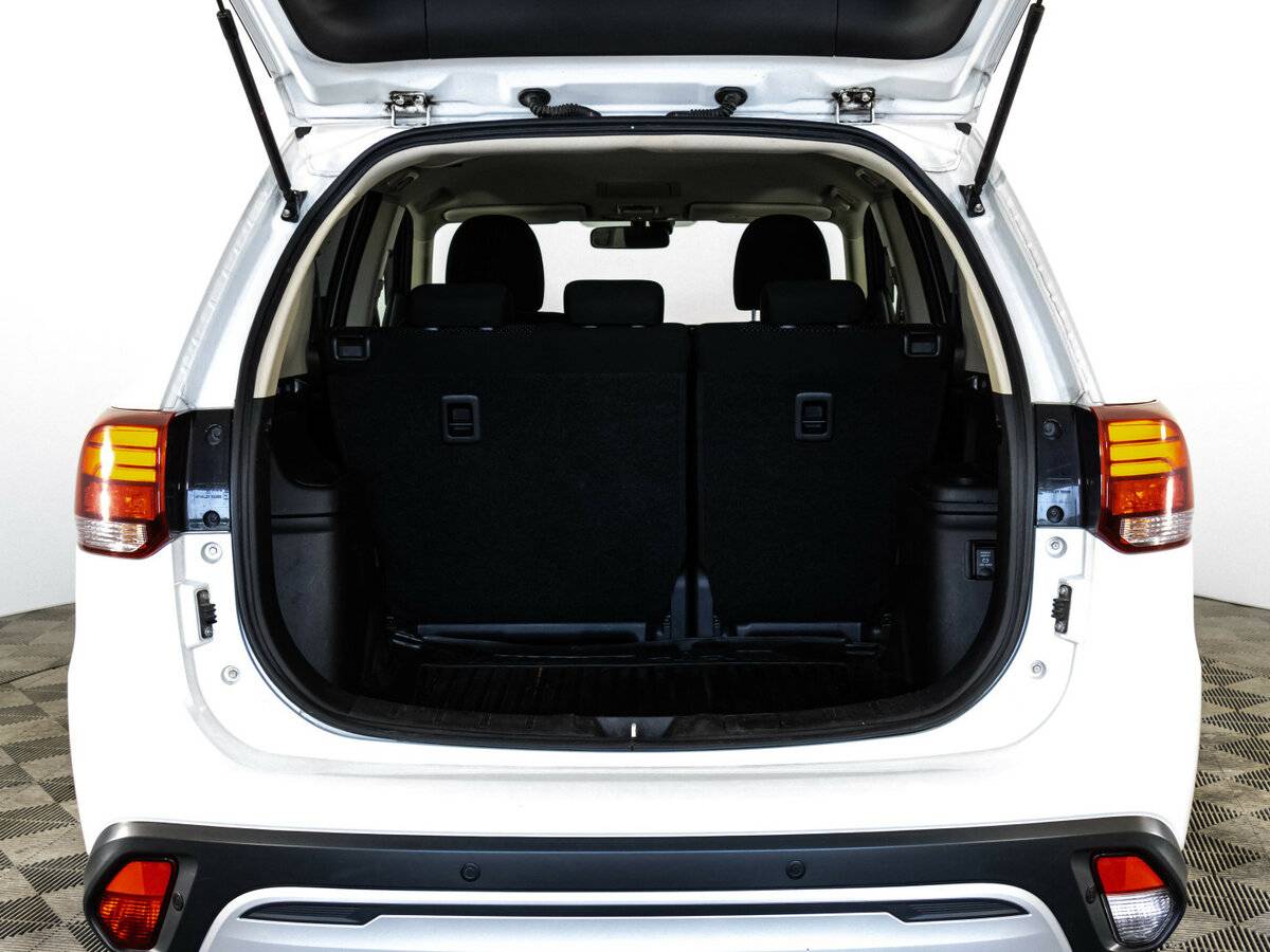 Митсубиши Оутлэндер б/у, 2019, Вариатор. Фото: #16