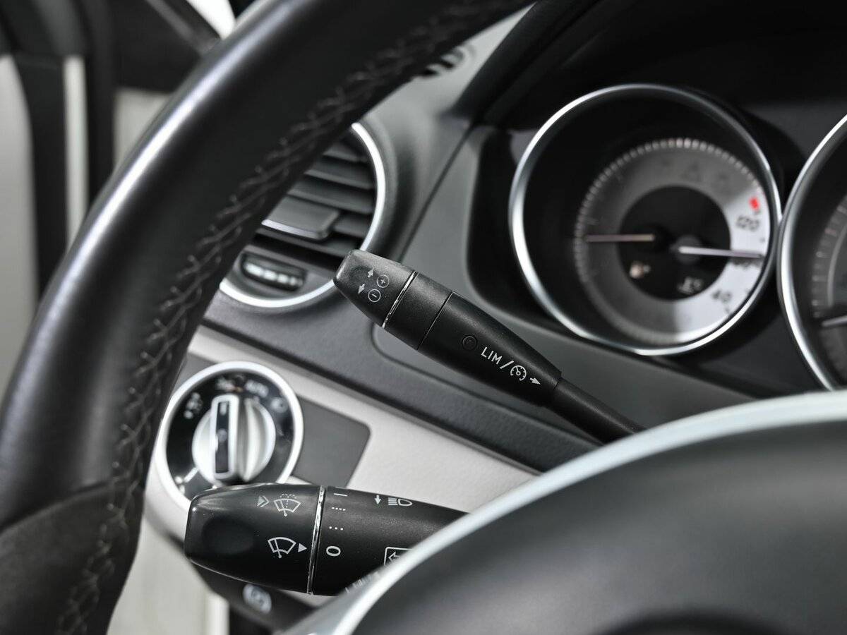 Мерседес-Бенц Ц-Класс б/у, 2012, Автоматическая. Фото: #7